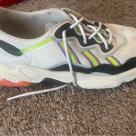 Adidas OZWEEGO - Picture 2 of 8